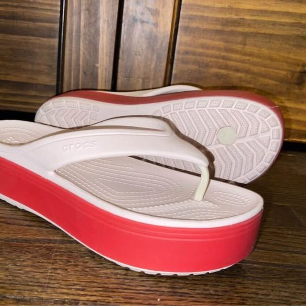 Size 8 Crocs Women’s Sandals Platform Pink/ Red